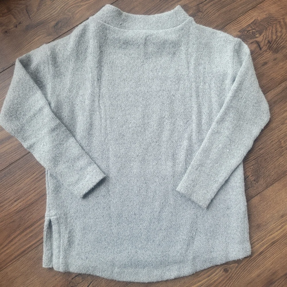 LOFT Cozy Light Gray shoulder Button Accent Mockneck Sweater, Size Small